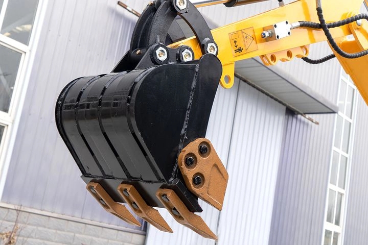 wp-13-w-crawler-excavator_1-1D3W4103-U24